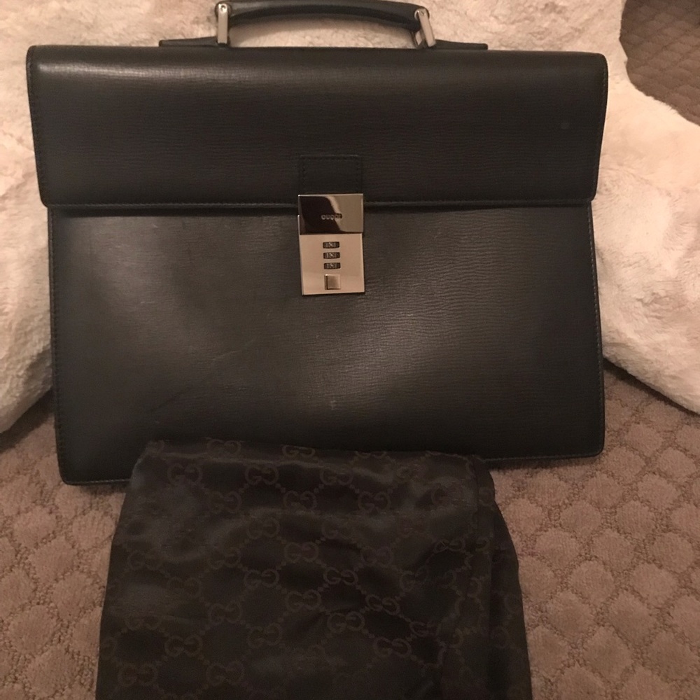 Original Gucci brief case with combination lock - Picture 2 of 5